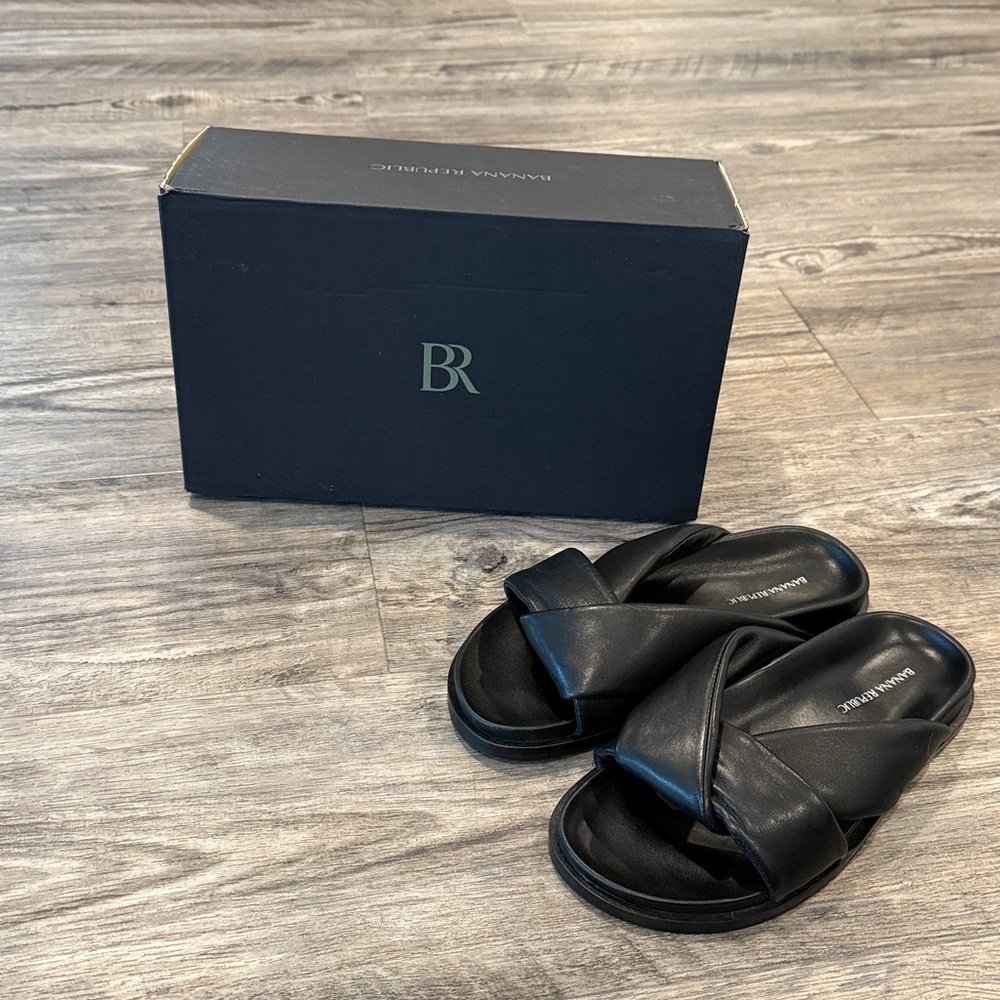 Banana Republic Black Crisscross Leather Slide Sandals - Picture 3 of 14